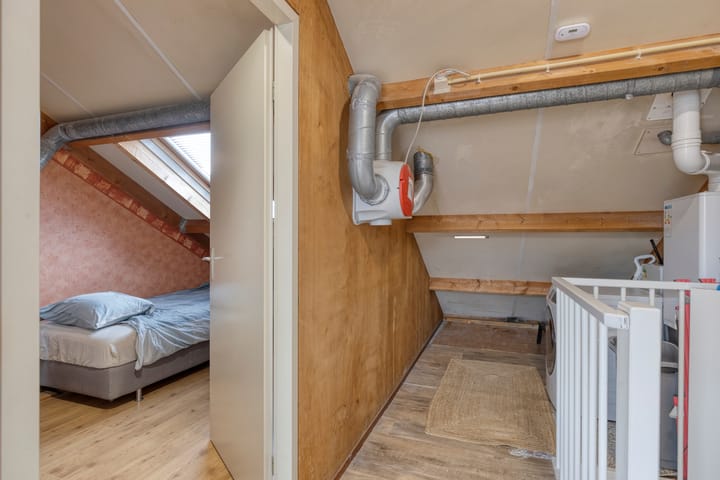 Foto 28 van Roerstraat 106