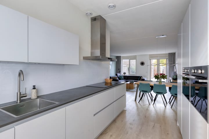 Photo 3 of Remus 140