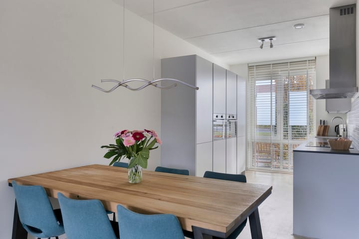 Photo 14 of Remus 140