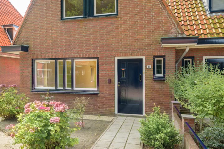 Photo 32 of Canadalaan 36