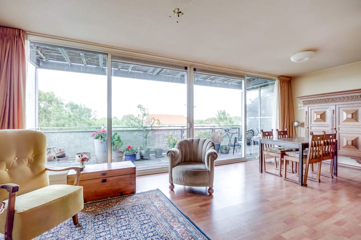 Photo 9 of Adriaan van Bergenstraat 62