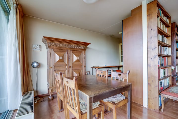 Photo 12 of Adriaan van Bergenstraat 62