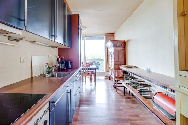 Photo 17 of Adriaan van Bergenstraat 62