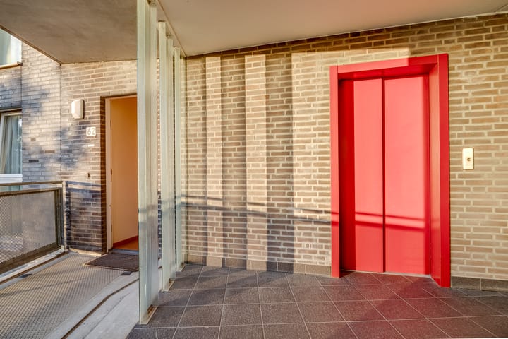 Photo 31 of Adriaan van Bergenstraat 62