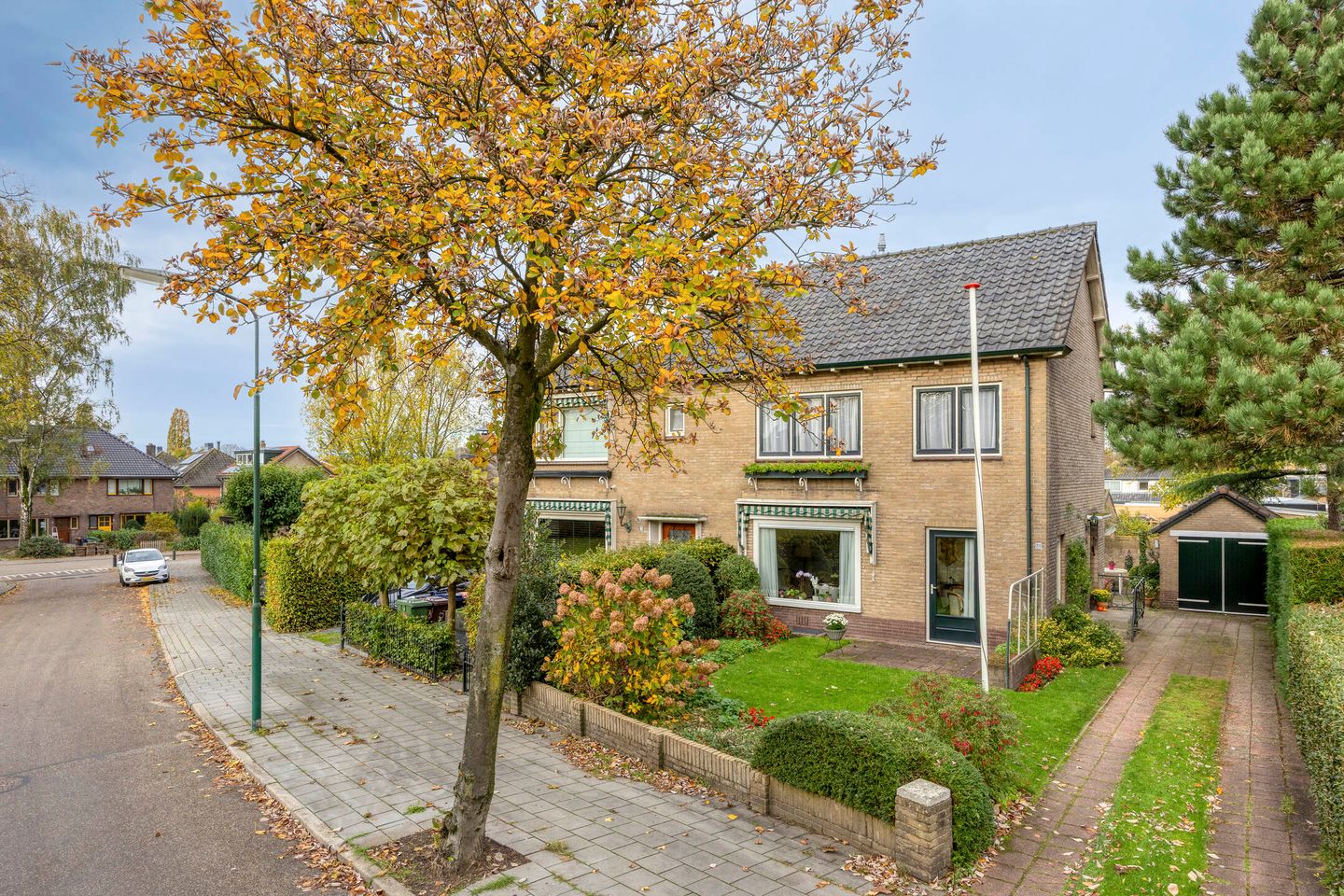 Photo 1 of Hellingweg 26