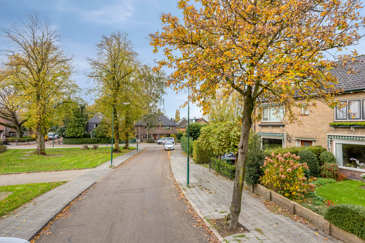 Photo 36 of Hellingweg 26