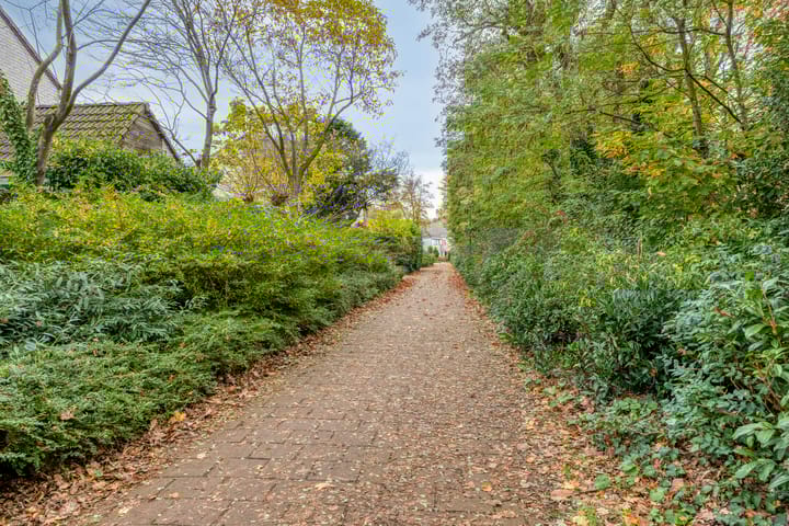 Photo 39 of Hellingweg 26