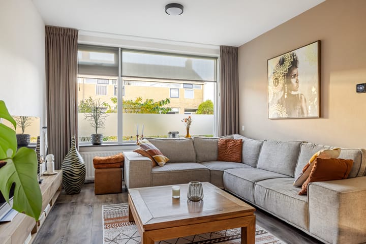 Photo 2 of Maria Louisestraat 3