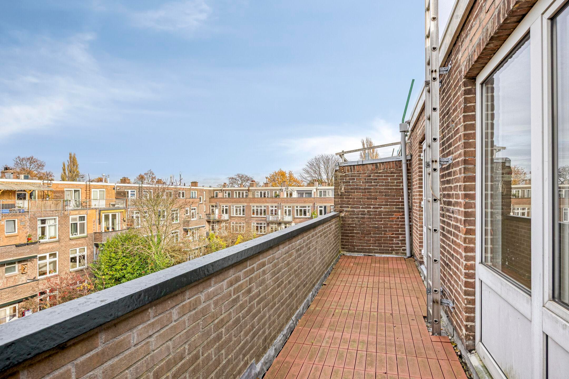 Foto 27 van Van Nideckstraat 31-B02