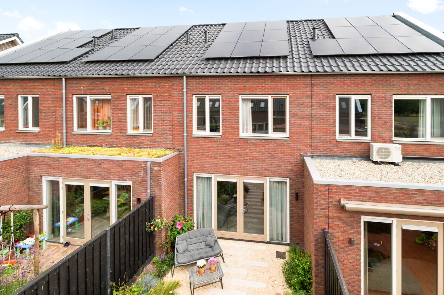 Foto 50 van Titia Goedhuisstraat 26