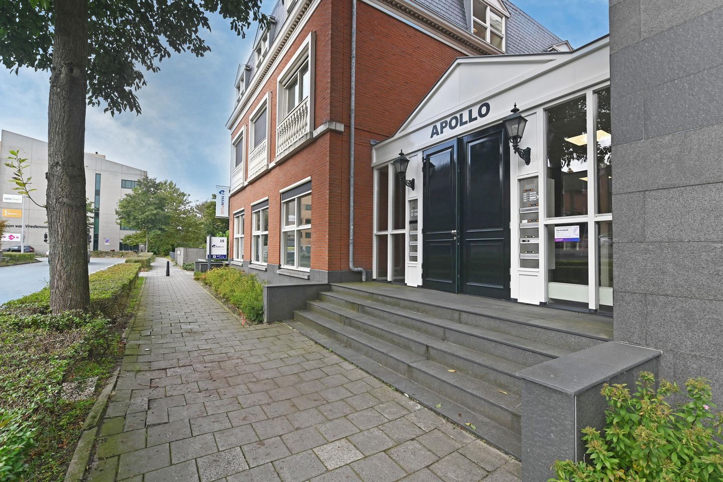 Bekijk foto 4 van Laan van Vredenoord 17