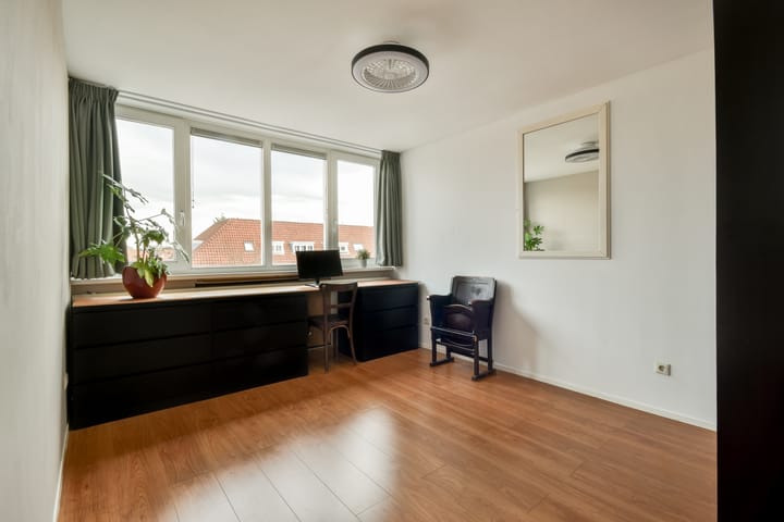 Photo 23 of Marnixstraat 126-RD