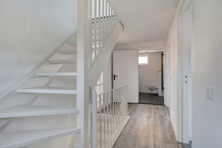 Photo 19 of Tulpstraat 4