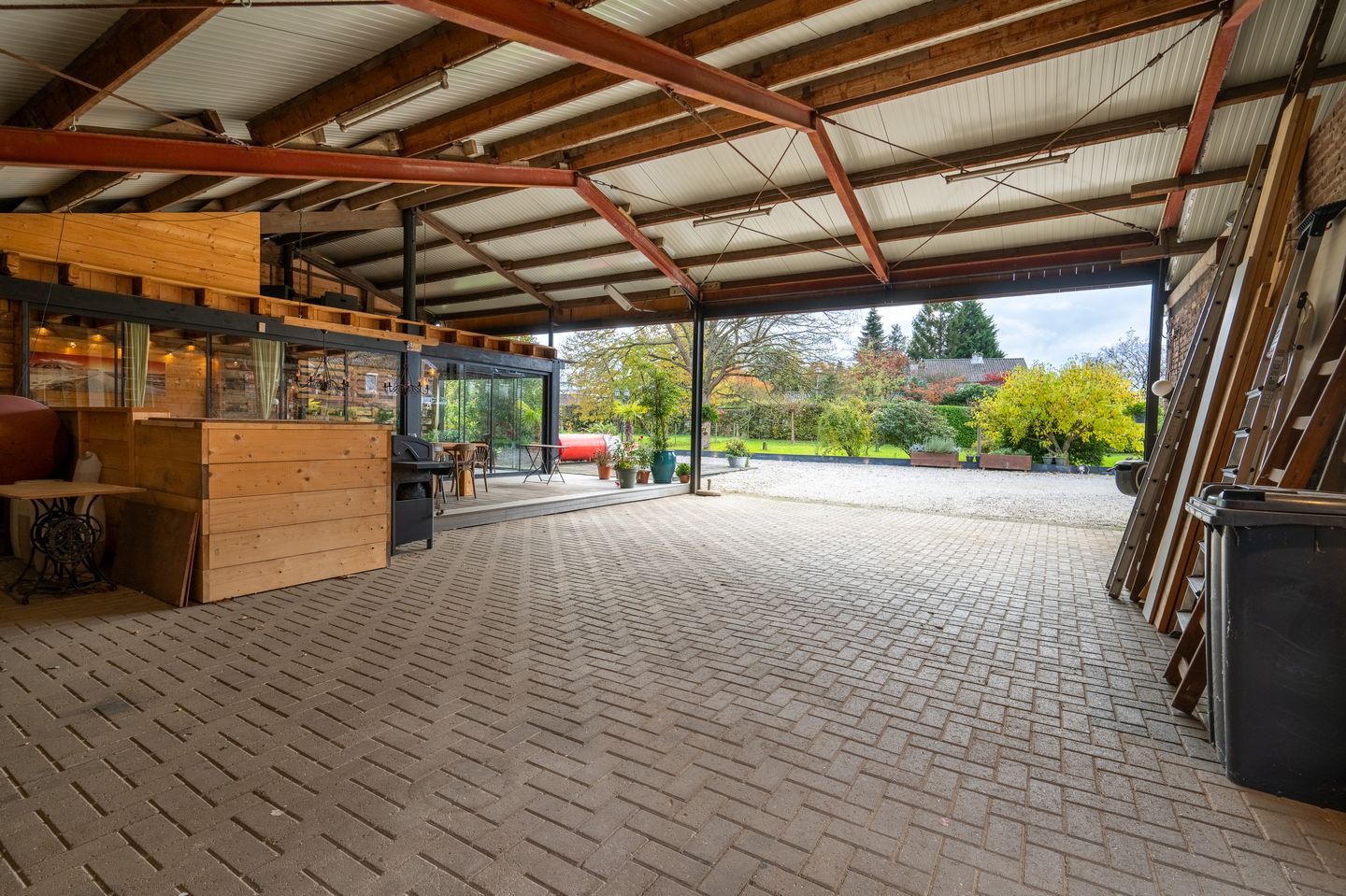 506.jpg?options=width=1440