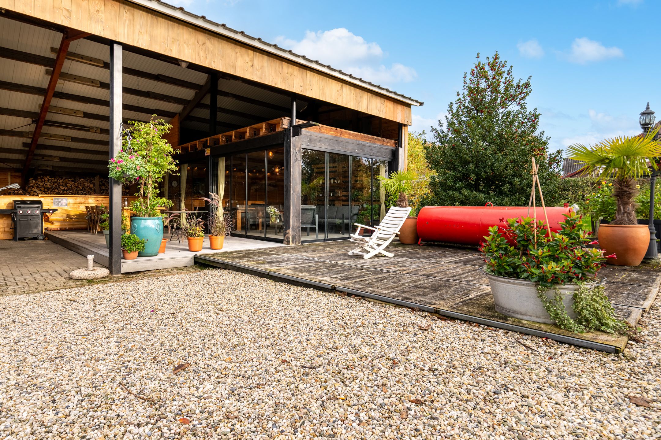 515.jpg?options=width=2160