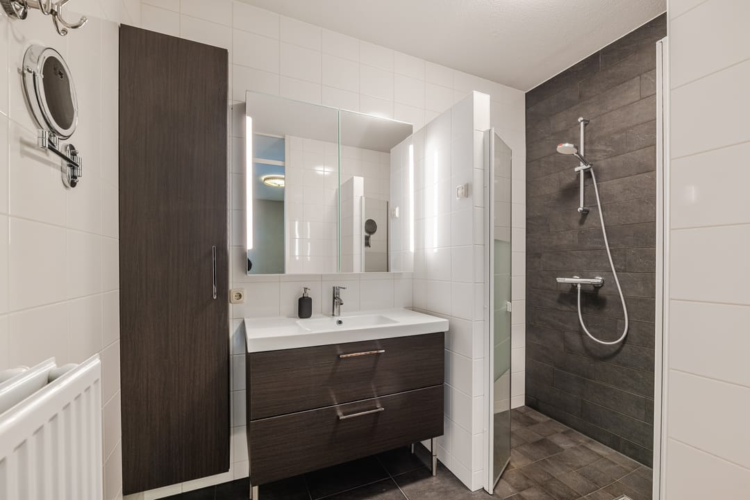 Photo 32 of Mensinge 8