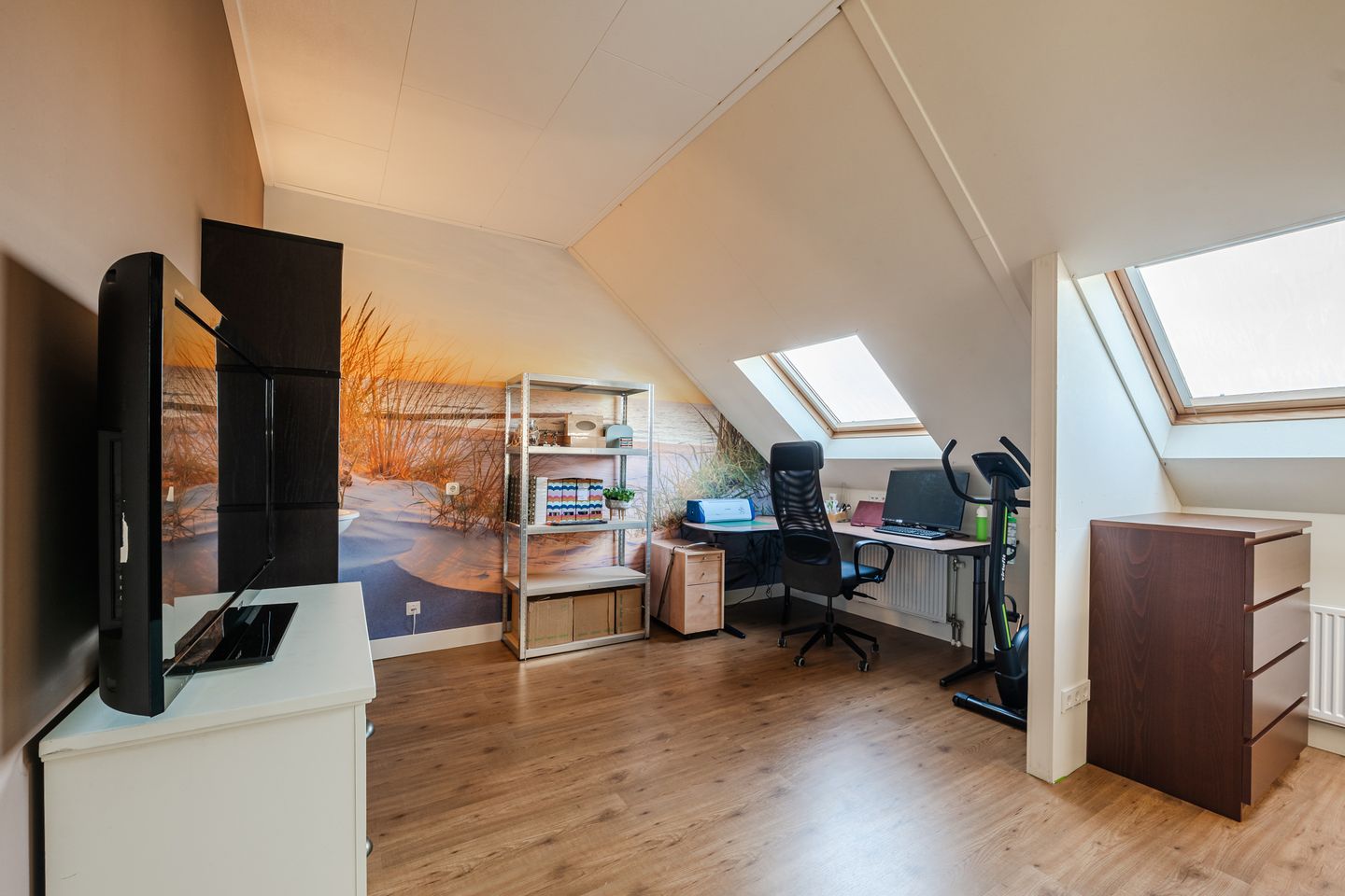 Photo 34 of Mensinge 8