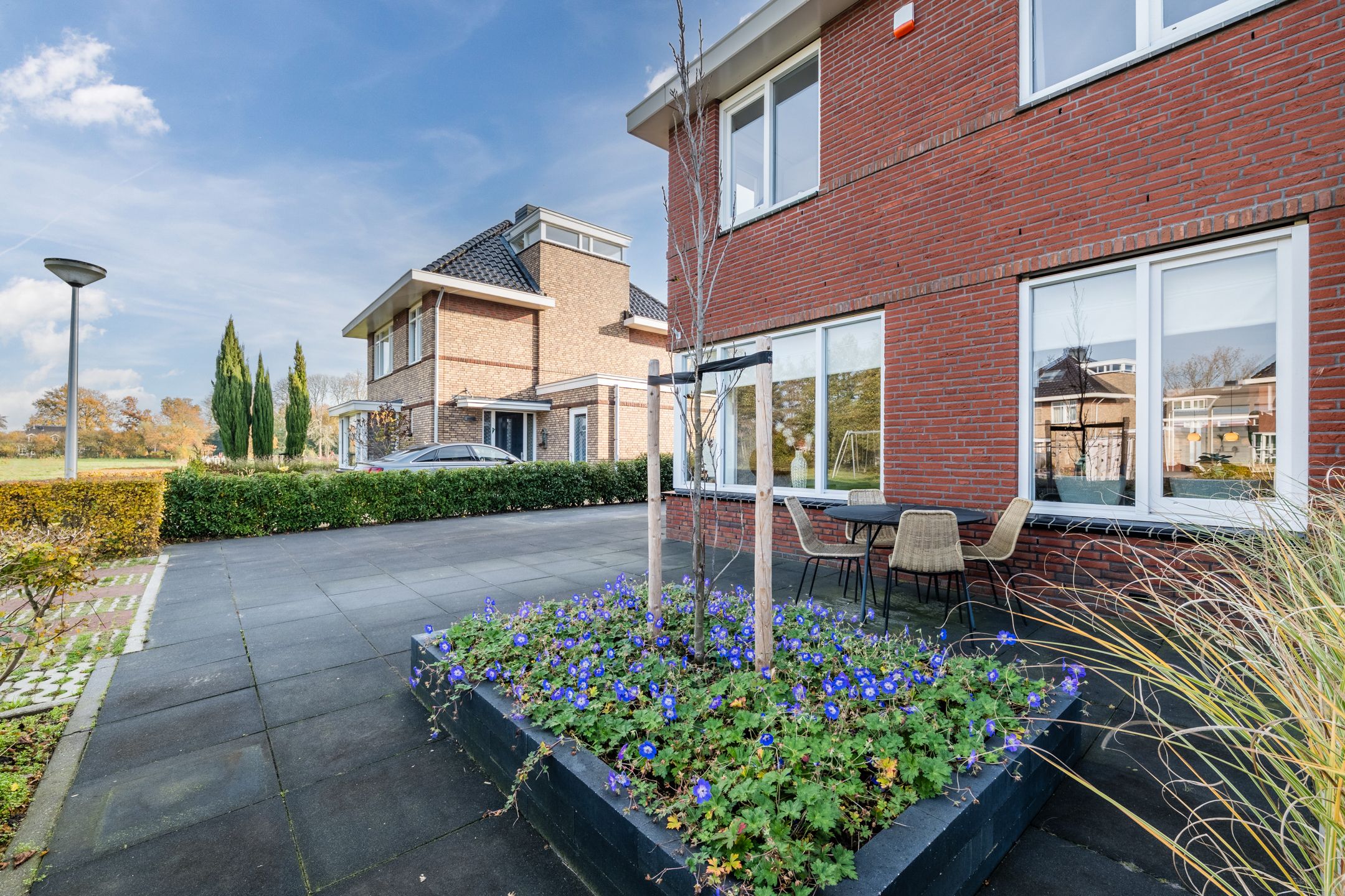 Photo 39 of Mensinge 8