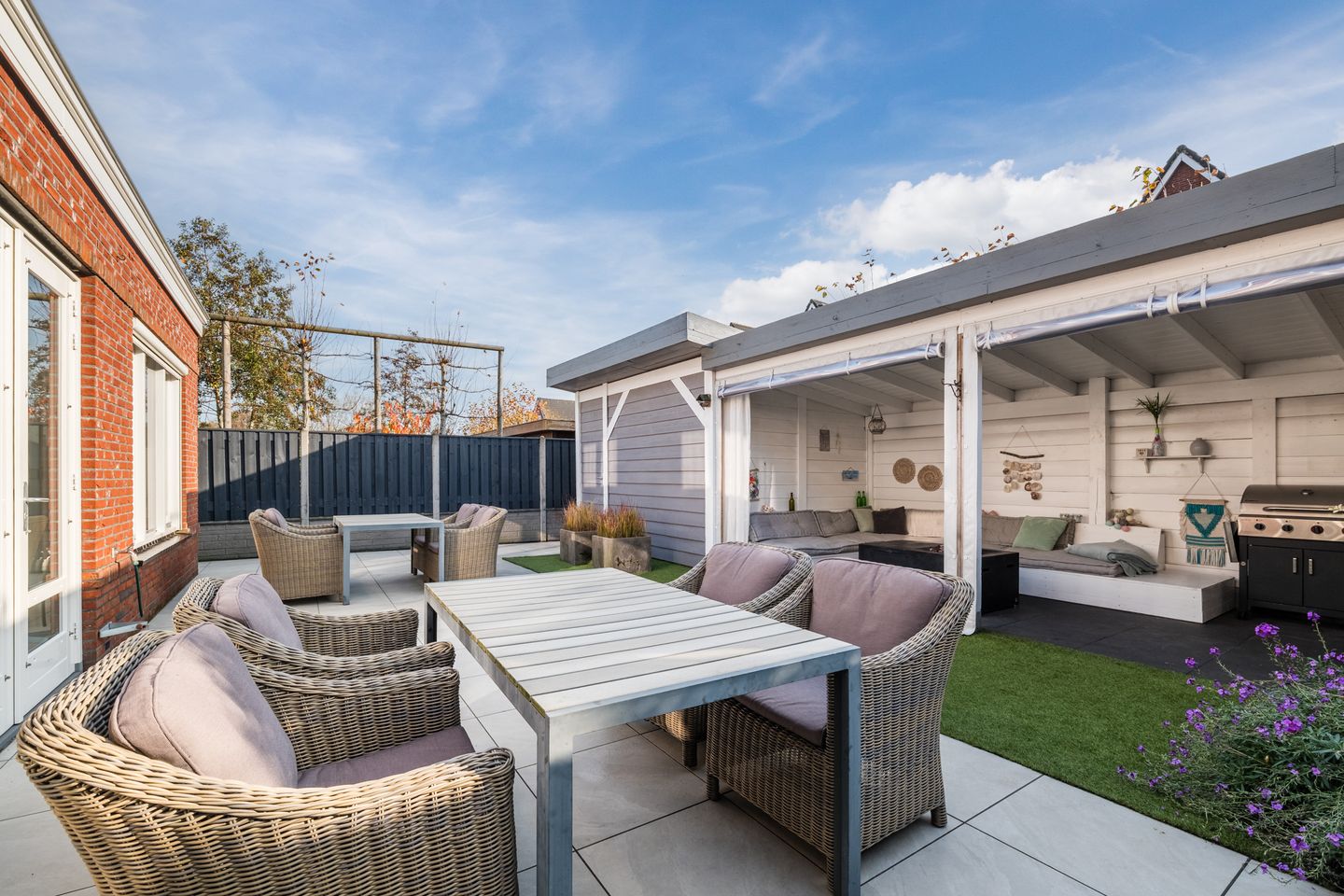 Photo 44 of Mensinge 8