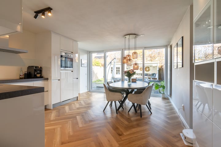 Photo 2 of Mondriaanstraat 4