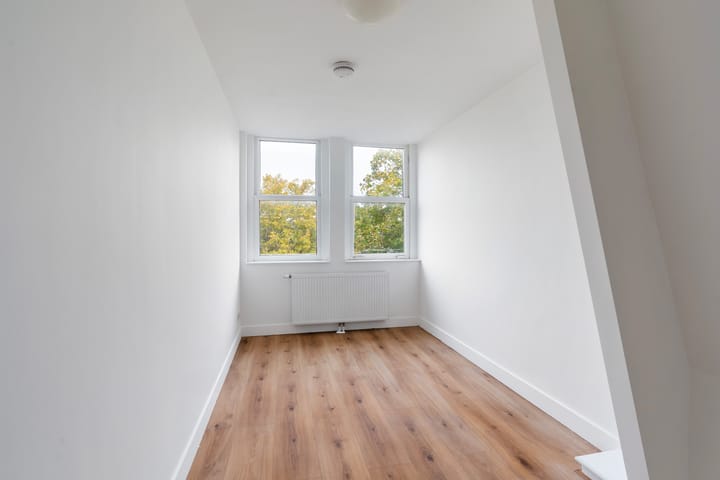 Photo 36 of Mathenesserweg 66-C03