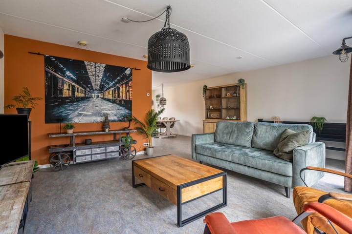 Photo 11 of Peseta 14