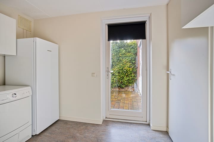 Photo 21 of Peseta 14