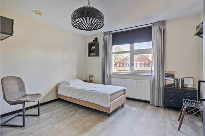 Photo 27 of Peseta 14