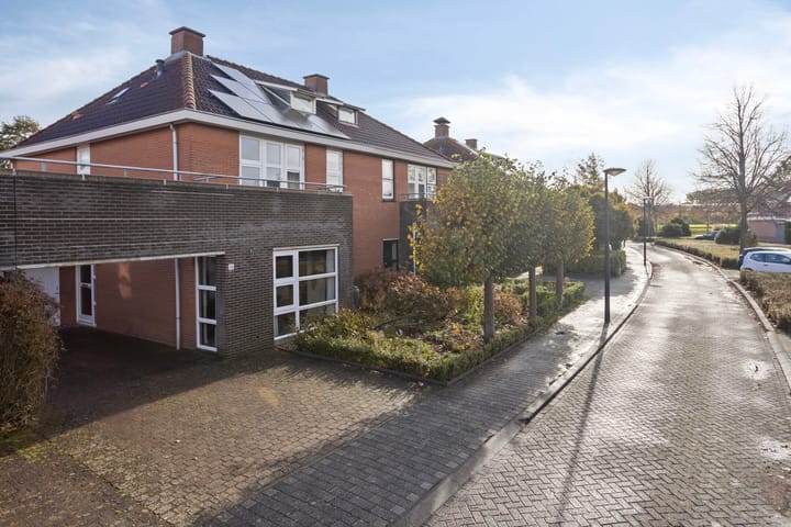 Photo 48 of Peseta 14