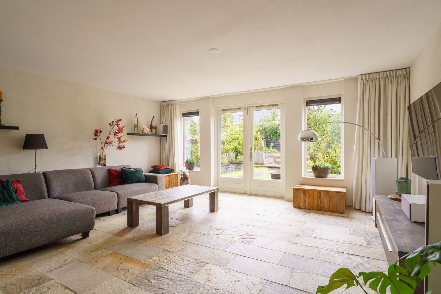 Photo 4 of Magneetveld 51