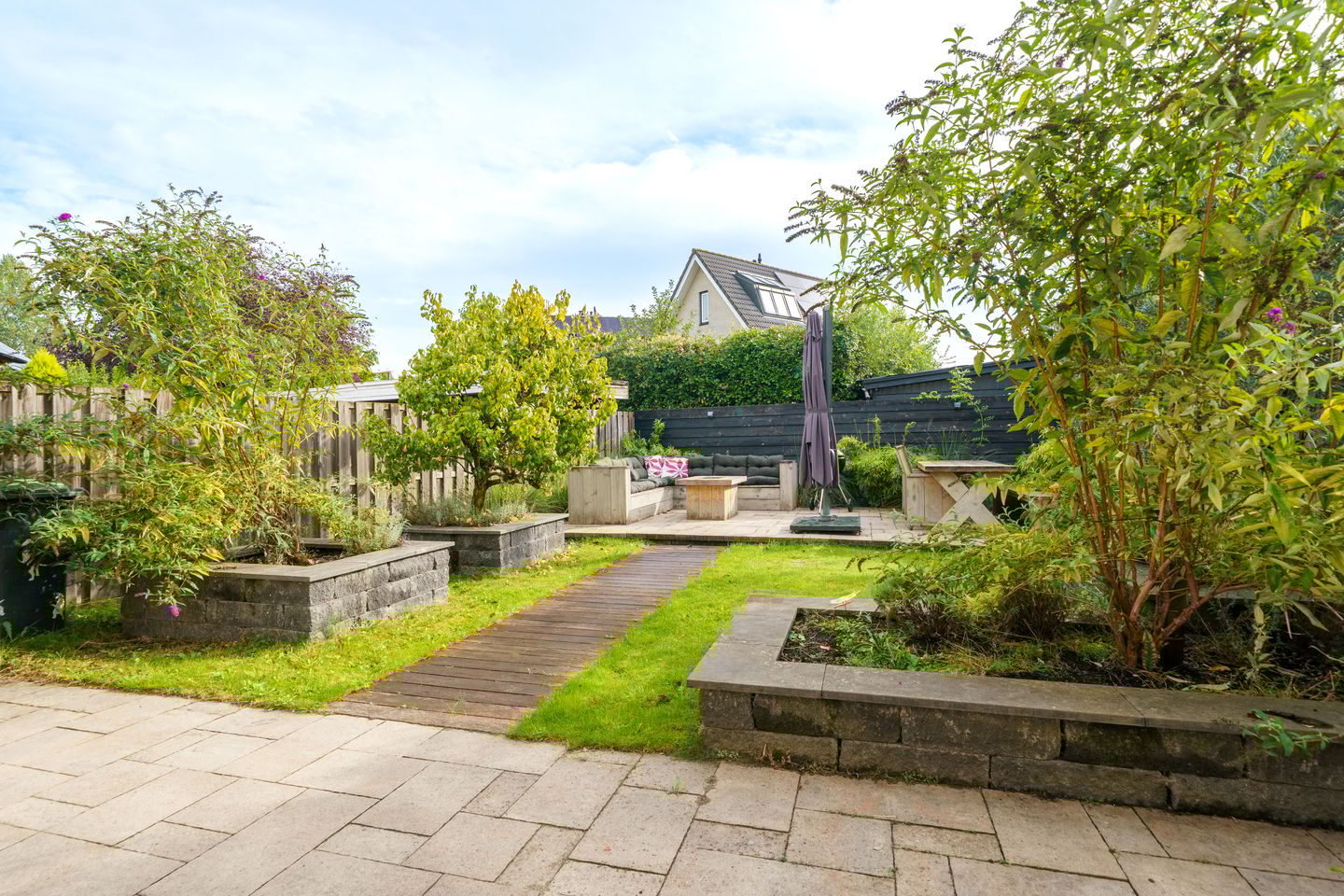 Photo 35 of Magneetveld 51