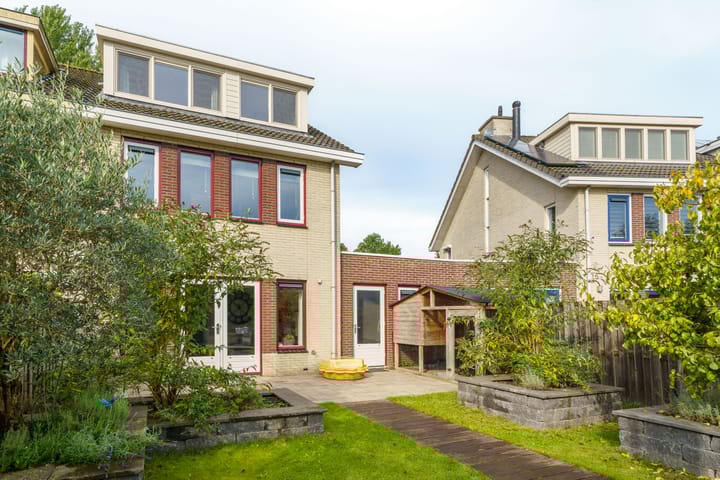 Photo 39 of Magneetveld 51