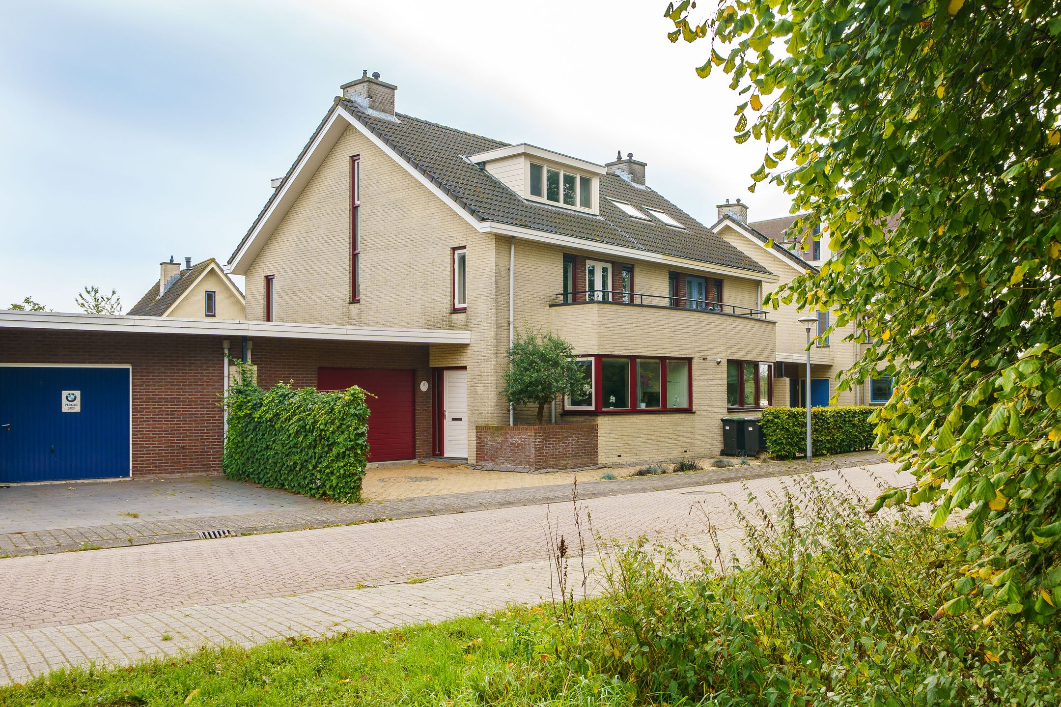 Photo 45 of Magneetveld 51