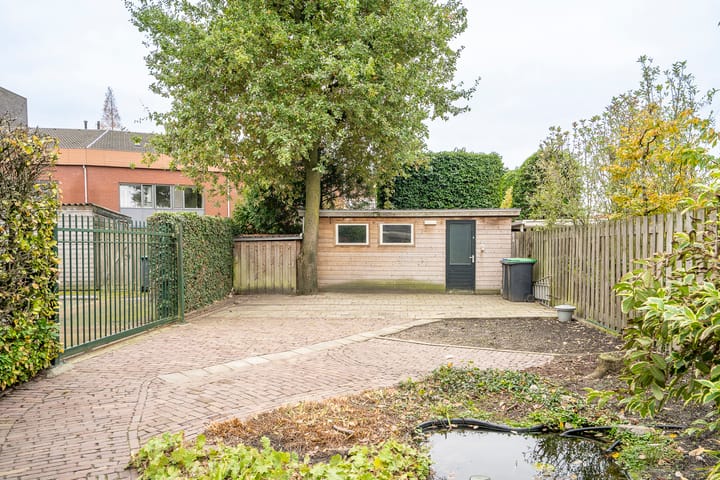 Photo 3 of Helenastraat 16