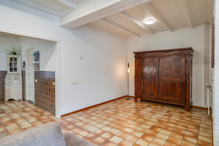 Photo 17 of Helenastraat 16