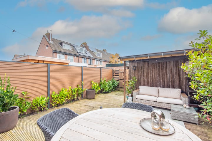 Foto 38 van Albatrosweg 9