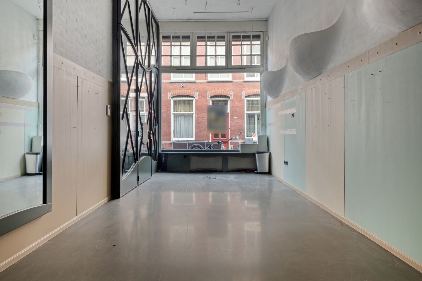 View photo 2 of Voorstraat 422-A