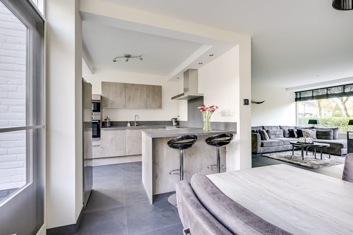 Photo 21 of Mauritsstraat 6