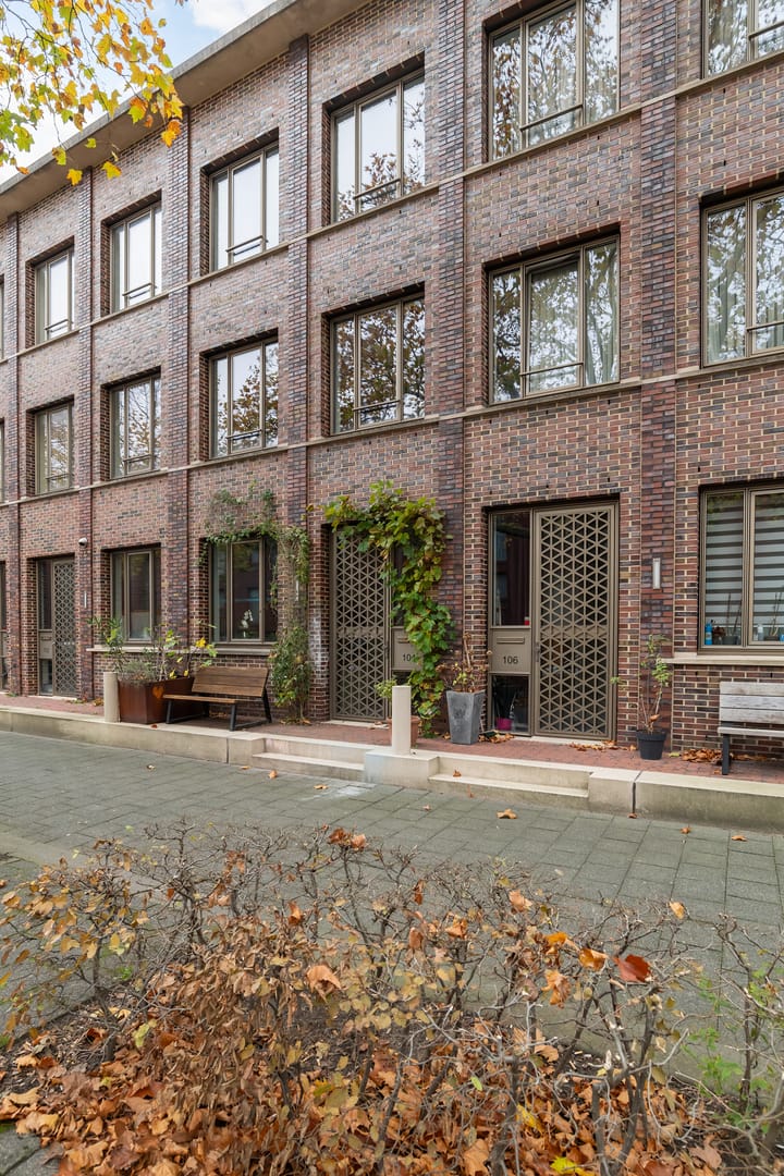 Foto 4 van Parallelweg 104