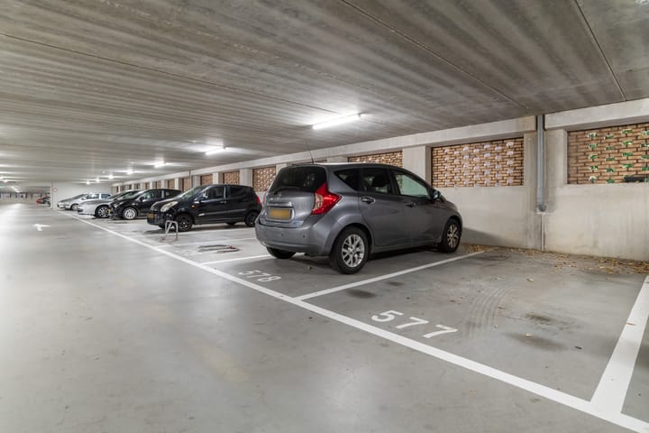 Foto 27 van Parallelweg 104