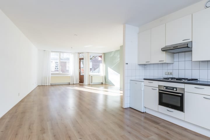 Photo 2 of Maastrichter Grachtstraat 34-B