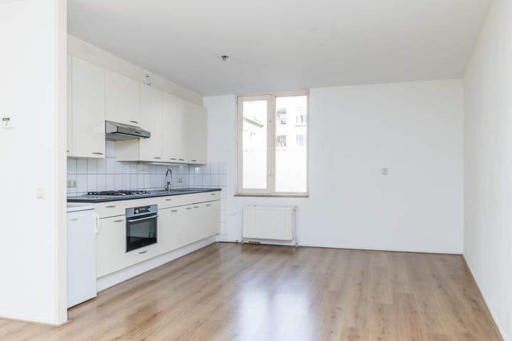 Photo 11 of Maastrichter Grachtstraat 34-B