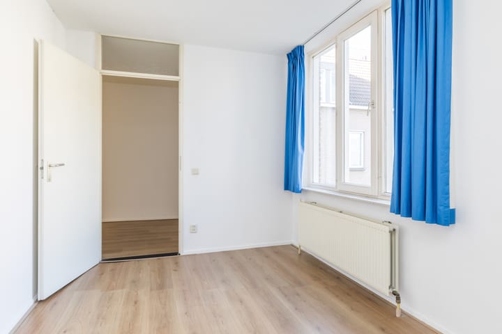 Photo 20 of Maastrichter Grachtstraat 34-B