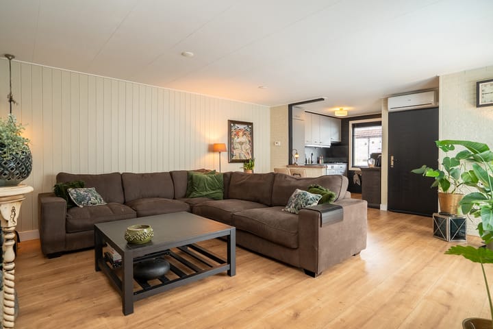 Foto 1 van Pluimstraat 53