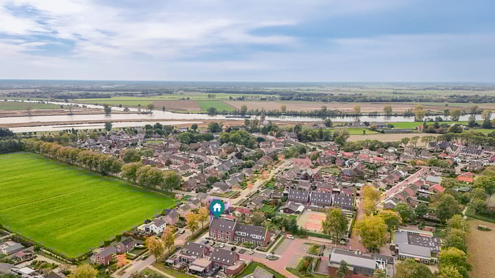 Photo 44 of de Bennenmaker 1