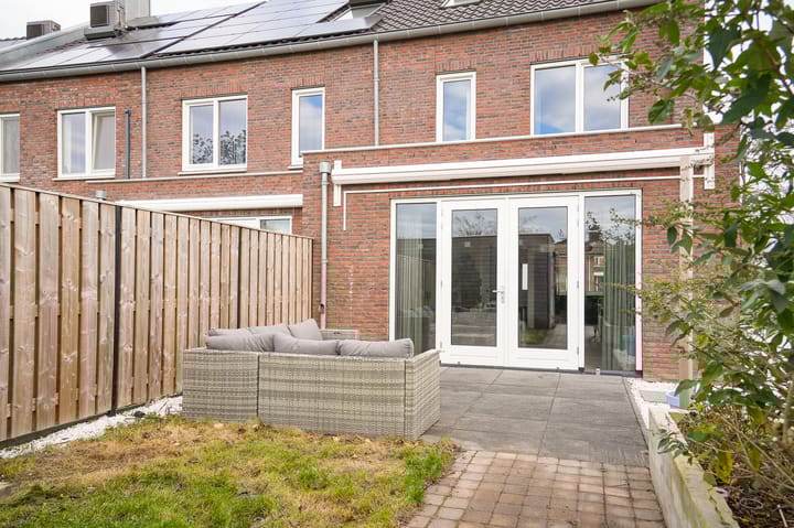 Photo 40 of de Bennenmaker 1