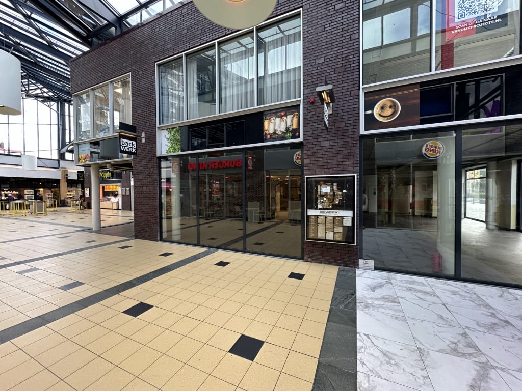 View photo 3 of Willinkplein 65