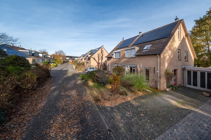 Photo 2 of Bolster 25