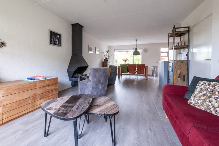 Photo 5 of Bolster 25