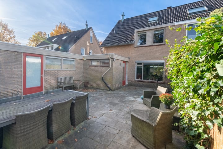 Photo 29 of Bolster 25